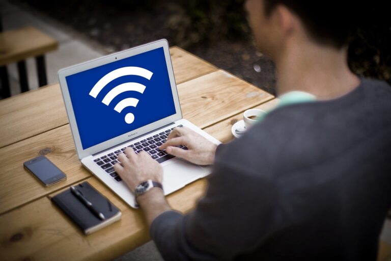 Kõrgtasemeline wifi turve ettevõtetele: selged näited ja praktikalised lahendused